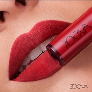 Zoeva Pure Velour Lips Blue Blood